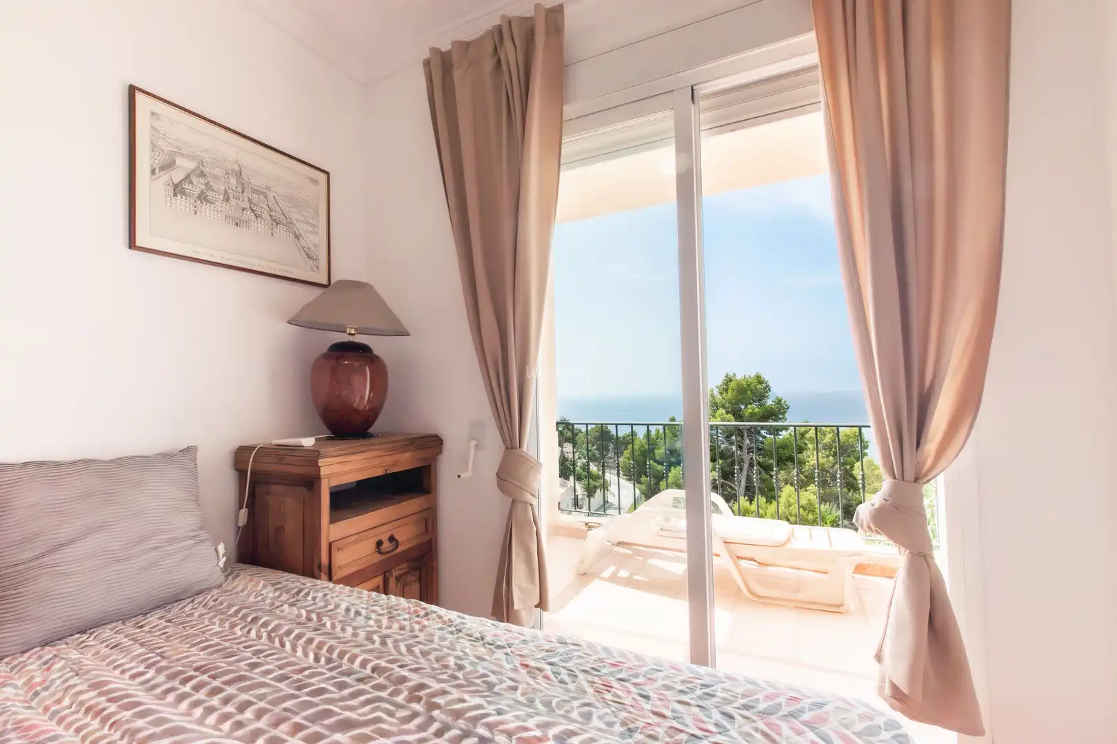 Schlafzimmer von Einfamilien-Reihenhaus zum Verkauf in Altea mit Klimaanlage, Privatgarten und Terrasse
