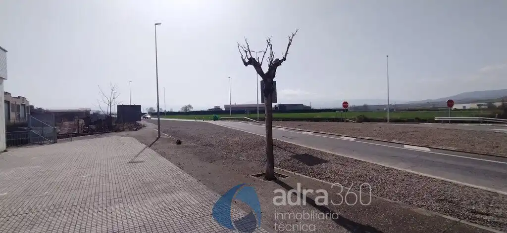 Local comercial de lloguer a Fuenmayor, imagen 2