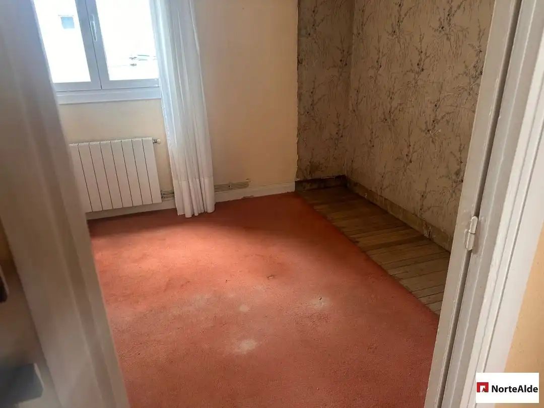 Habitación de Piso en venta en Barakaldo  con Calefacción, Trastero y Balcón