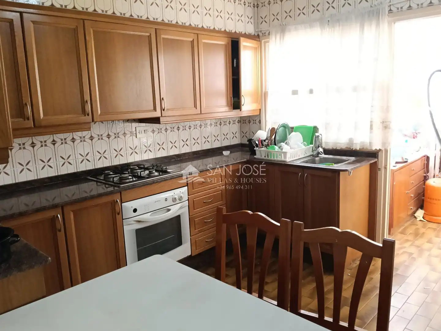 Cocina de Piso en venta en Aspe con Terraza, Trastero y Balcón
