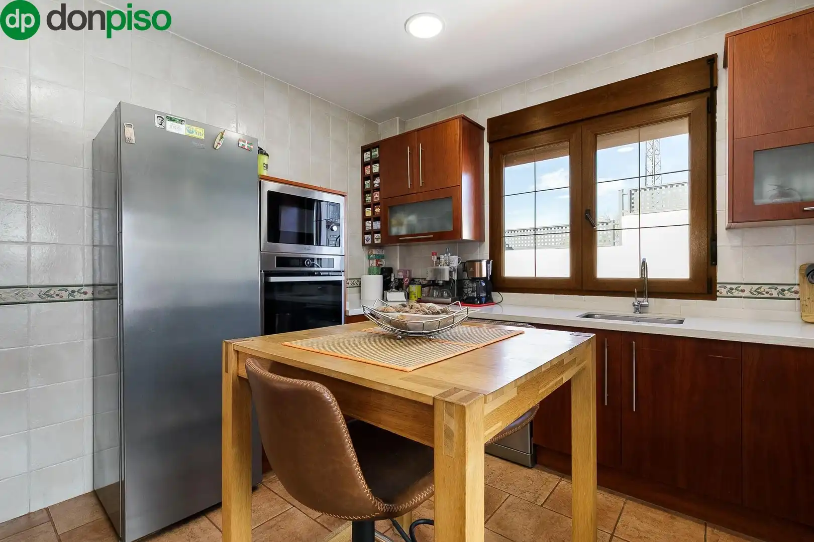 Kitchen of Houses for sale in Huétor de Santillán  with Heating, Private garden and Swimming Pool