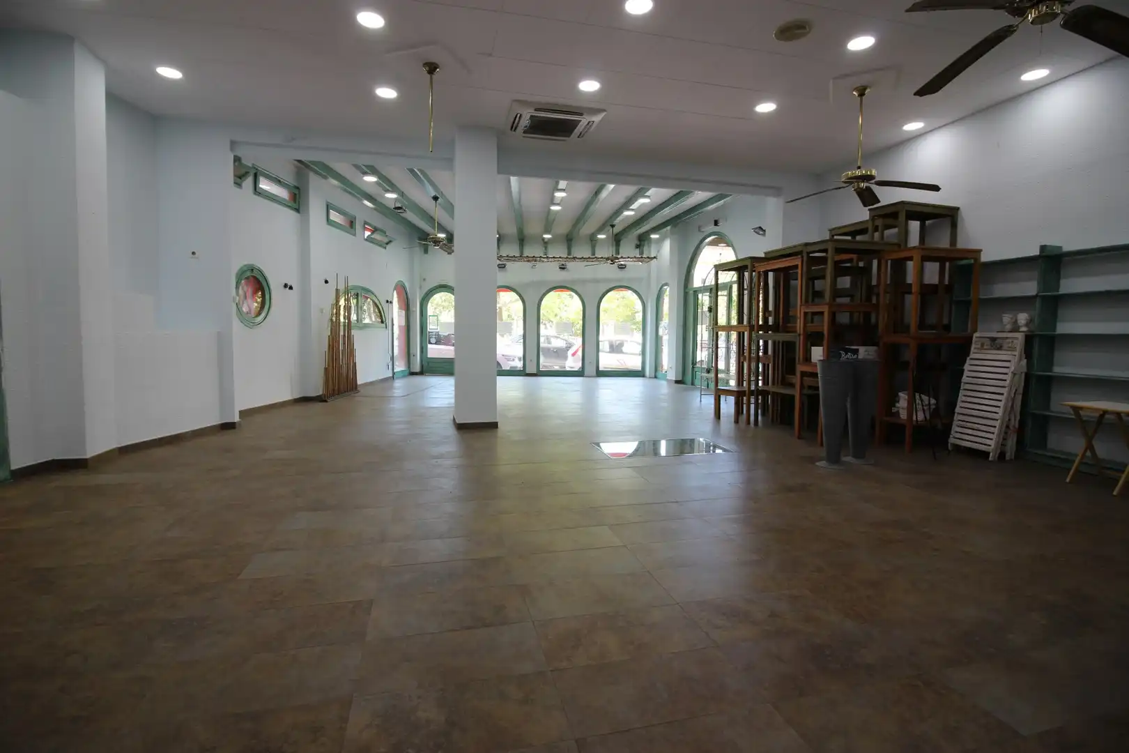 Business premises to rent in Almadrava - Canyelles - Puig-Rom, imagen 5