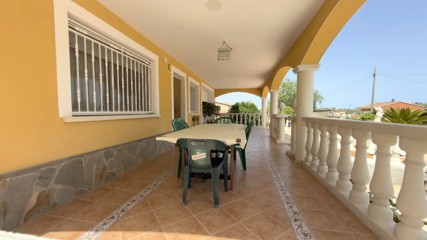 Terrassa de Casa o xalet en venda en El Vendrell amb Jardí privat, Terrassa i Alarma