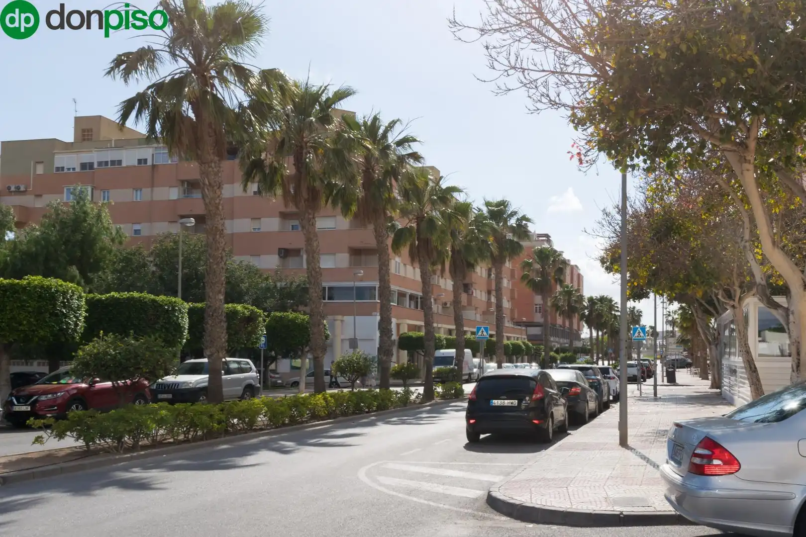 Exterior view of Flat for sale in Roquetas de Mar