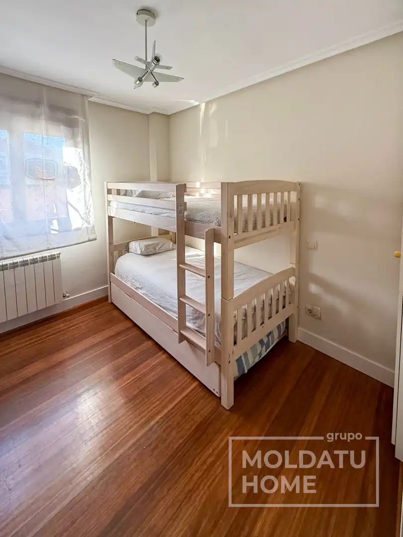 Bedroom of Houses for sale in Abanto y Ciérvana-Abanto Zierbena  with Heating, Private garden and Terrace