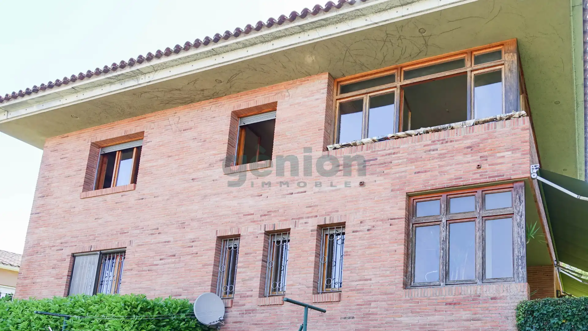 Vista exterior de Casa o chalet en venta en Girona Capital con Calefacción, Jardín privado y Terraza