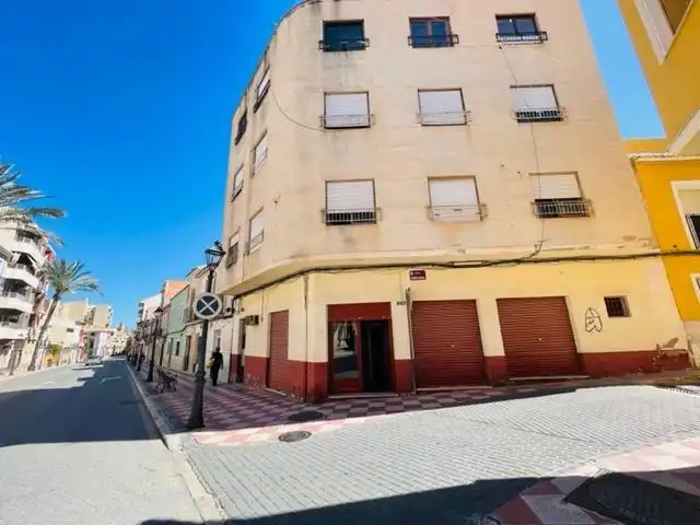 Vista exterior de Residencial en venda en Aspe