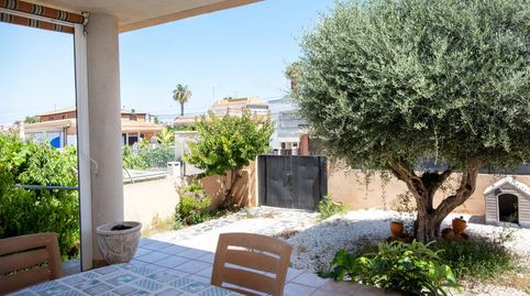 Foto 3 de Casa adosada en venta en Calle Meridiano, Aguas Nuevas, Torrevieja