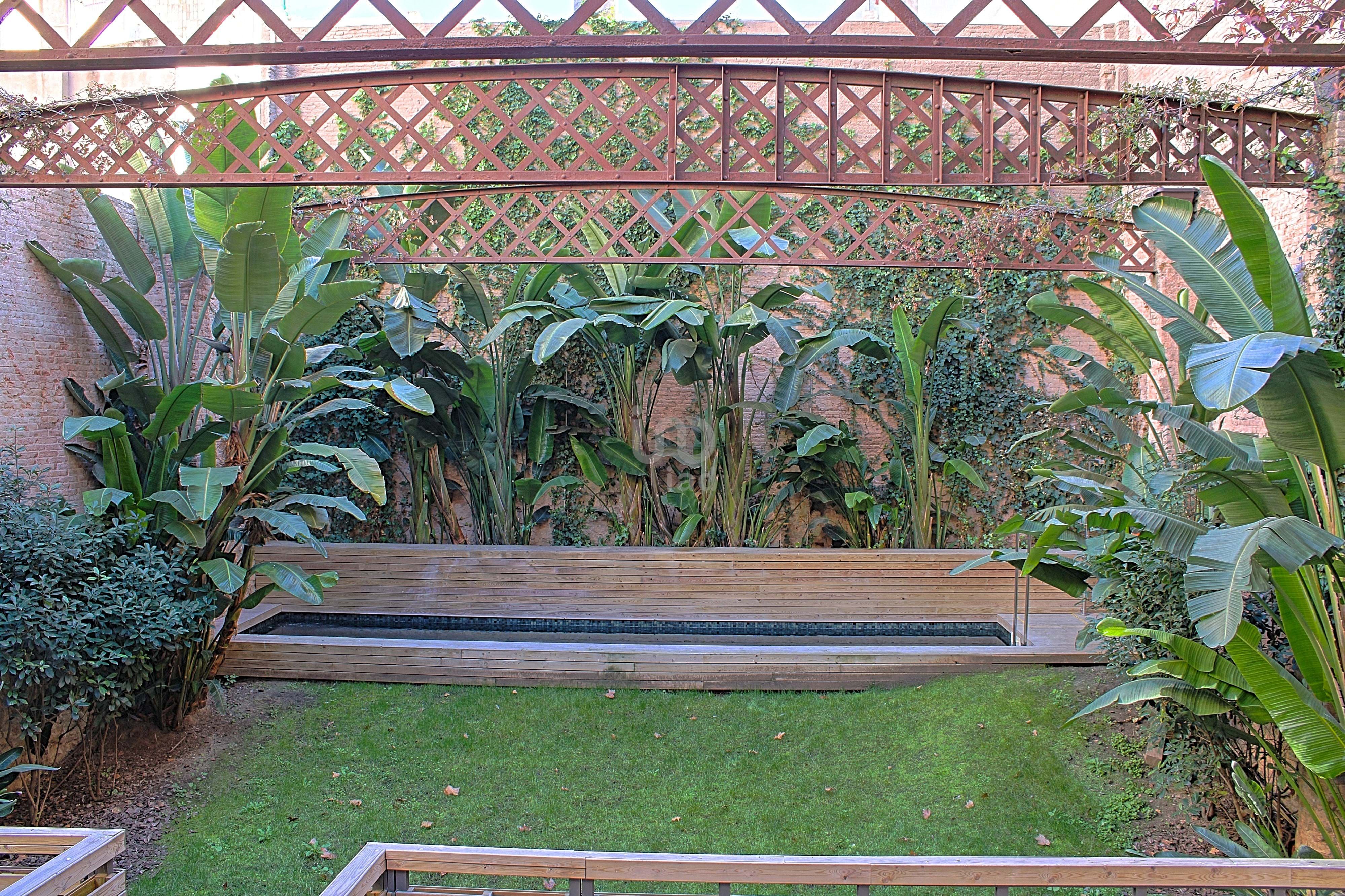 Jardí de Pis en venda en  Barcelona Capital amb Aire condicionat, Calefacció i Terrassa