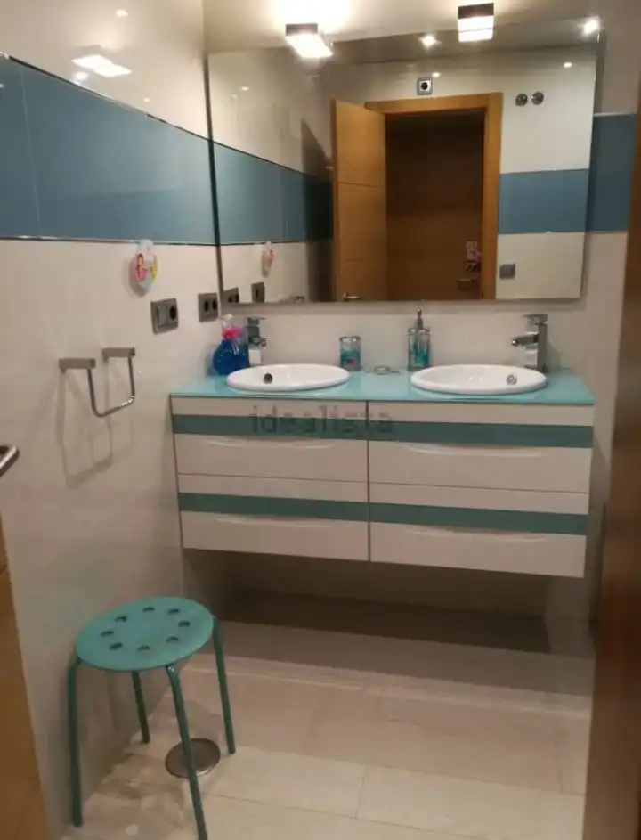 Bathroom of Detached homes for rent in Dos Hermanas  with Air Conditioner and Pets allowed