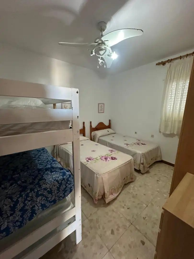 Schlafzimmer von Einfamilien-Reihenhaus zum Verkauf in Almonte mit Terrasse