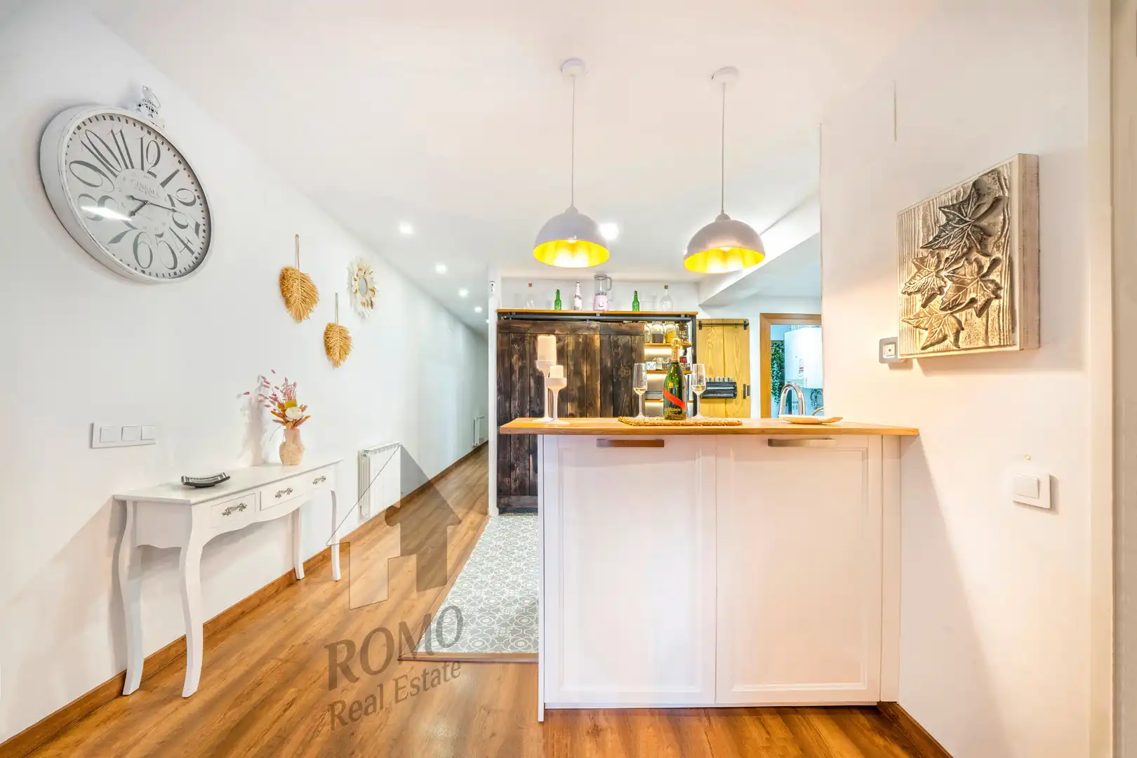 Vista exterior de Piso en venta en Santa Perpètua de Mogoda con Calefacción, Parquet y Terraza