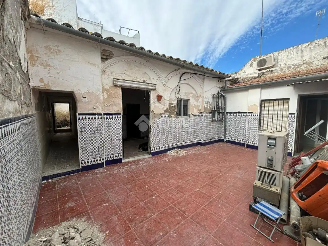 Vista exterior de Casa adosada en venda en Écija