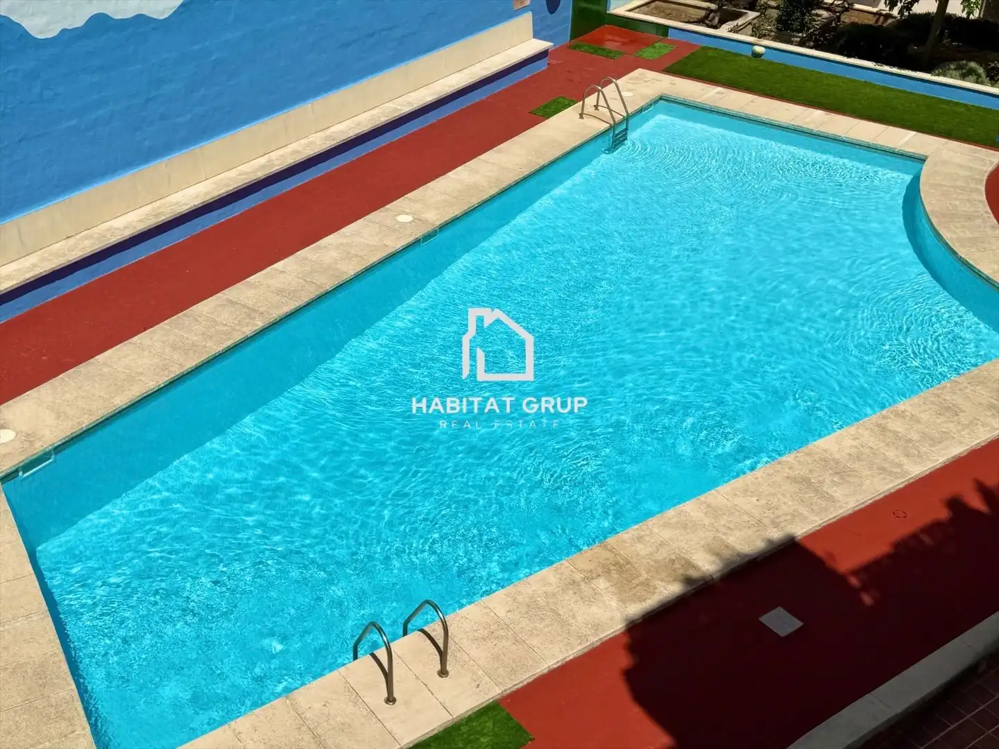 Piscina de Pis en venda en Maó - Mahón amb Aire condicionat, Calefacció i Jardí privat