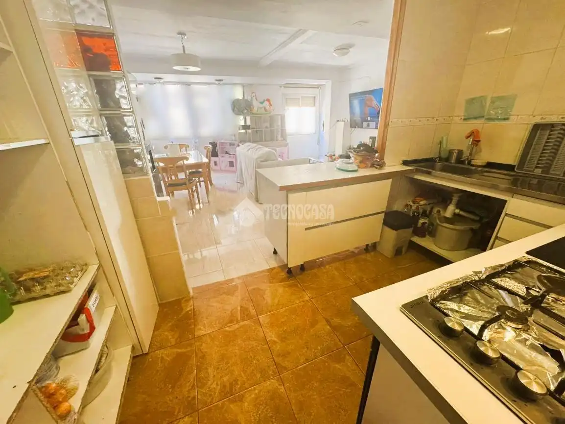 Cocina de Piso en venta en Alaquàs con Aire acondicionado, Parquet y Balcón