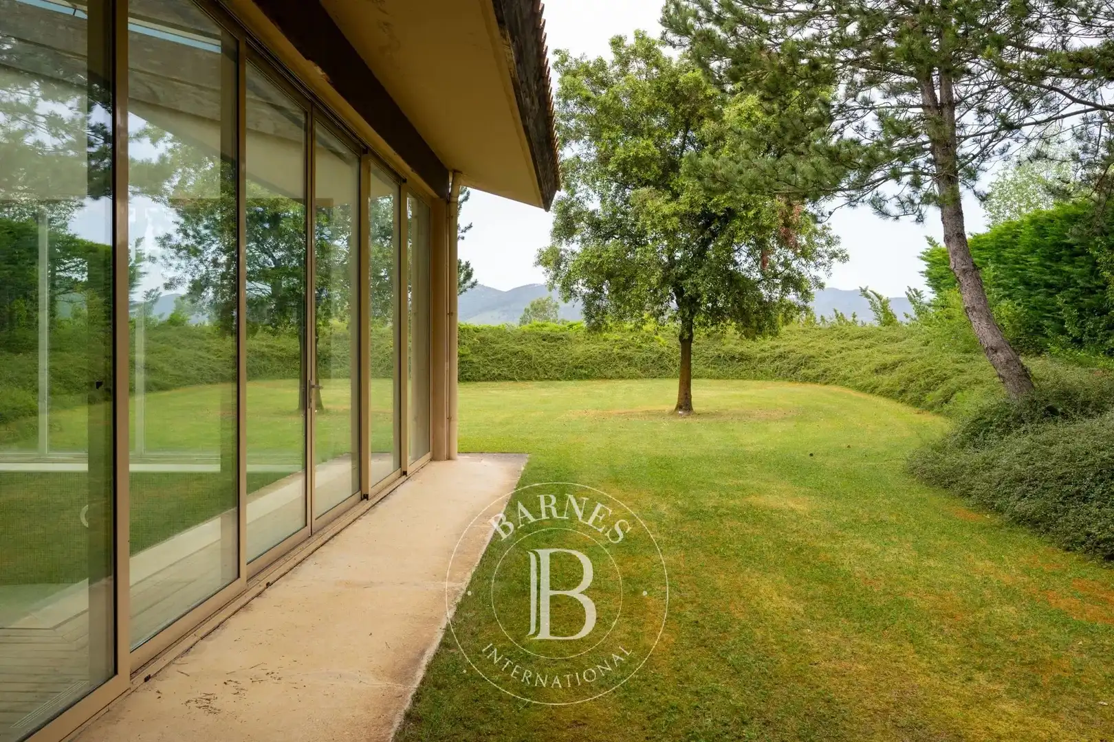 Jardín de Casa o chalet en venta en  Pamplona / Iruña con Aire acondicionado, Calefacción y Jardín privado