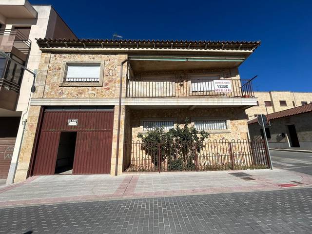 Casa-chalet en Venta en Villamayor