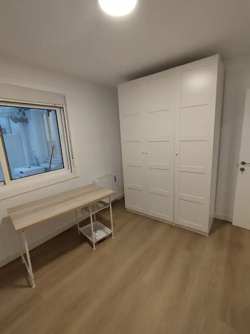 Habitación de Piso de alquiler en A Coruña Capital  con Calefacción, Amueblado y Horno