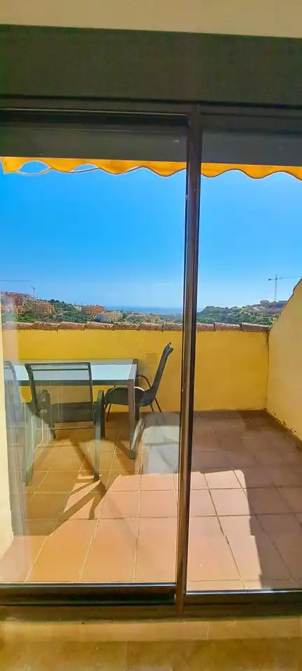 Attic for rent in La Duquesa
