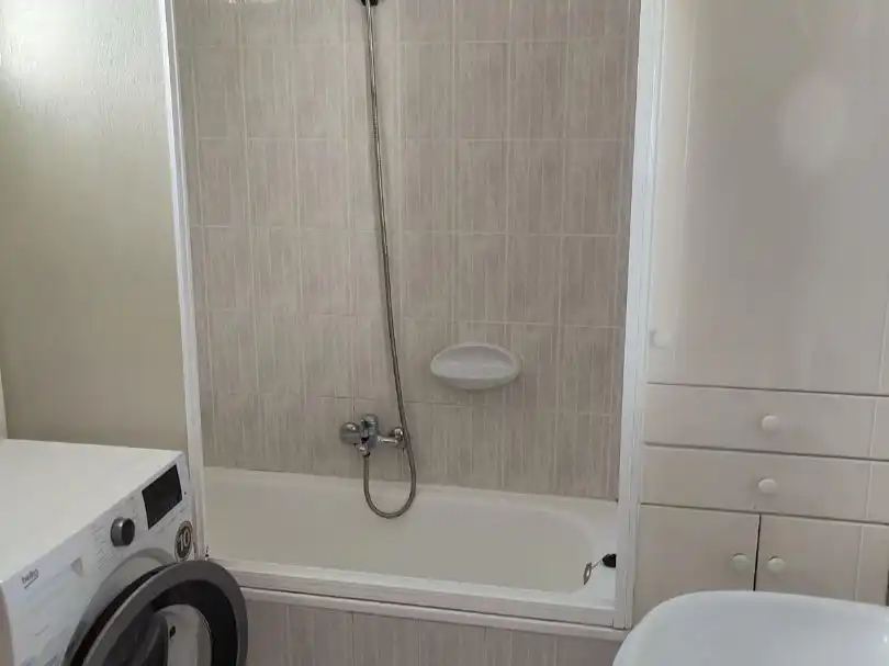 Baño de Casa adosada de alquiler en Oliva con Aire acondicionado, Calefacción y Terraza