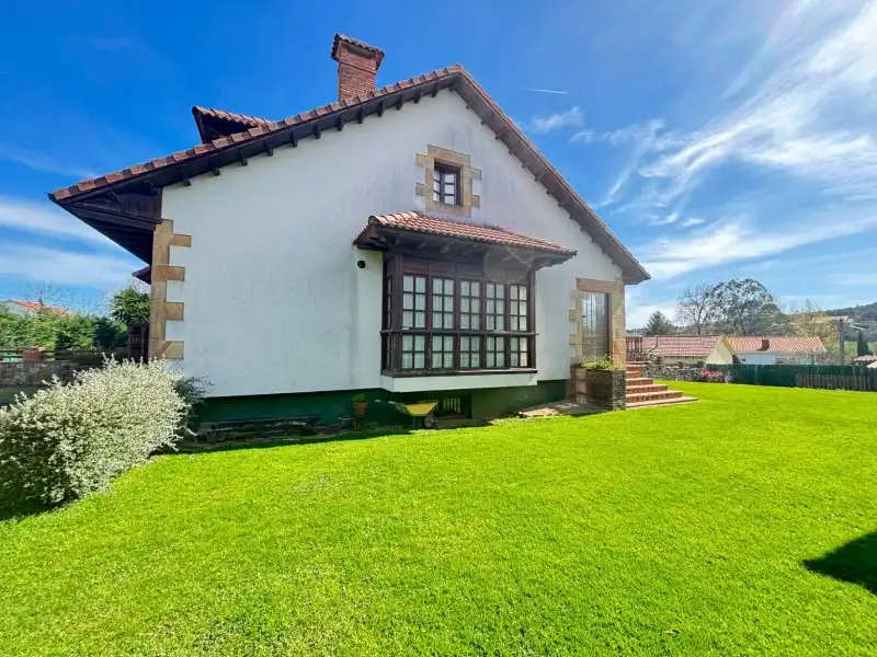 Detached homes for sale in Santillana del Mar