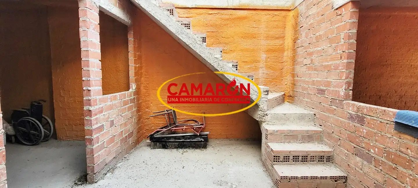 Casa adosada en venda en Coria del Río