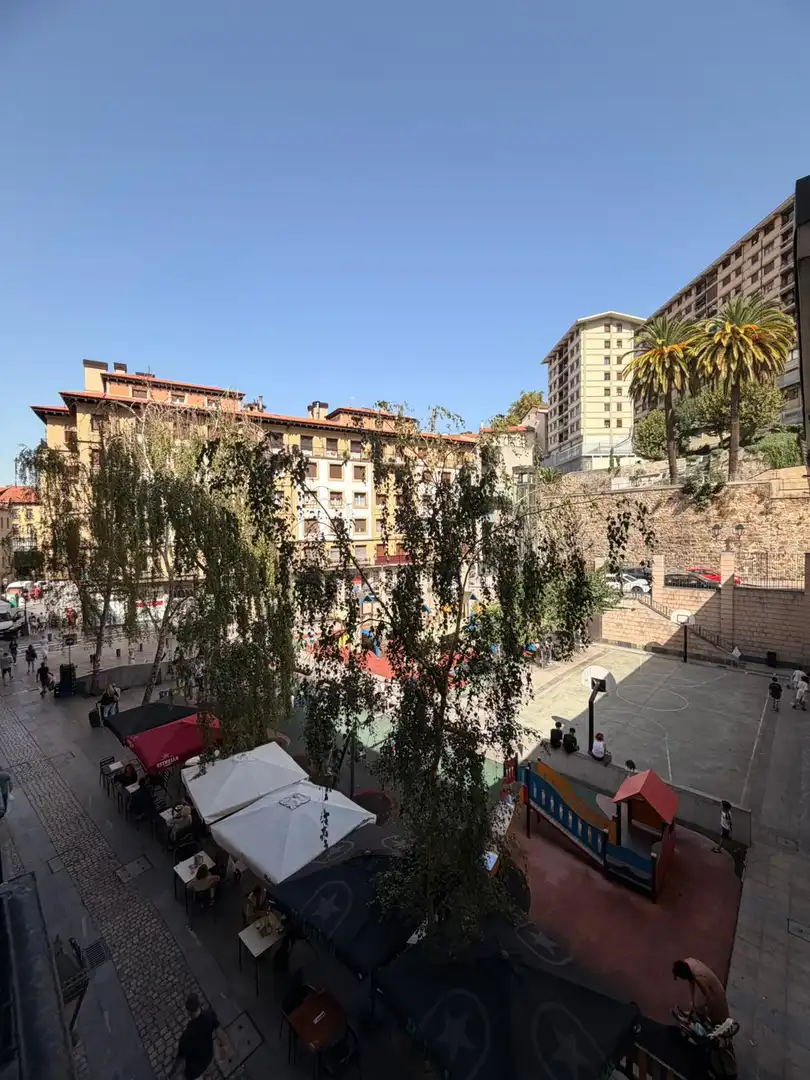 Piso con terraza en venta en Ibaiondo, imagen 5
