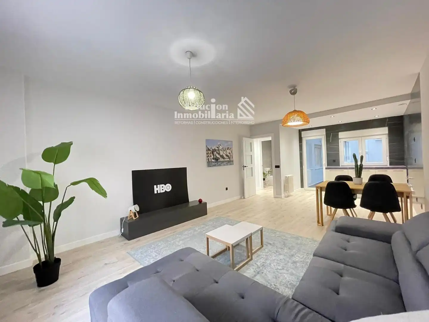 Exterior view of Flat for sale in San Bernardo - Carmelitas - Campus