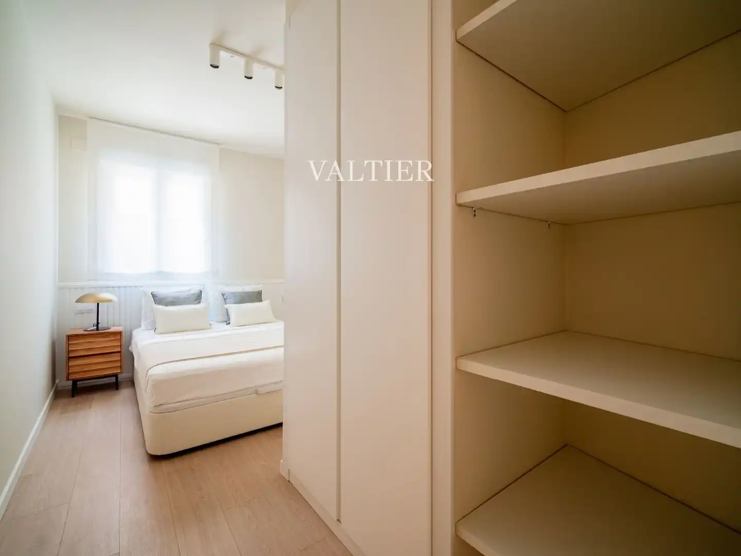 Bedroom of Flat for rent in Madrid  with Terrace and Furnished