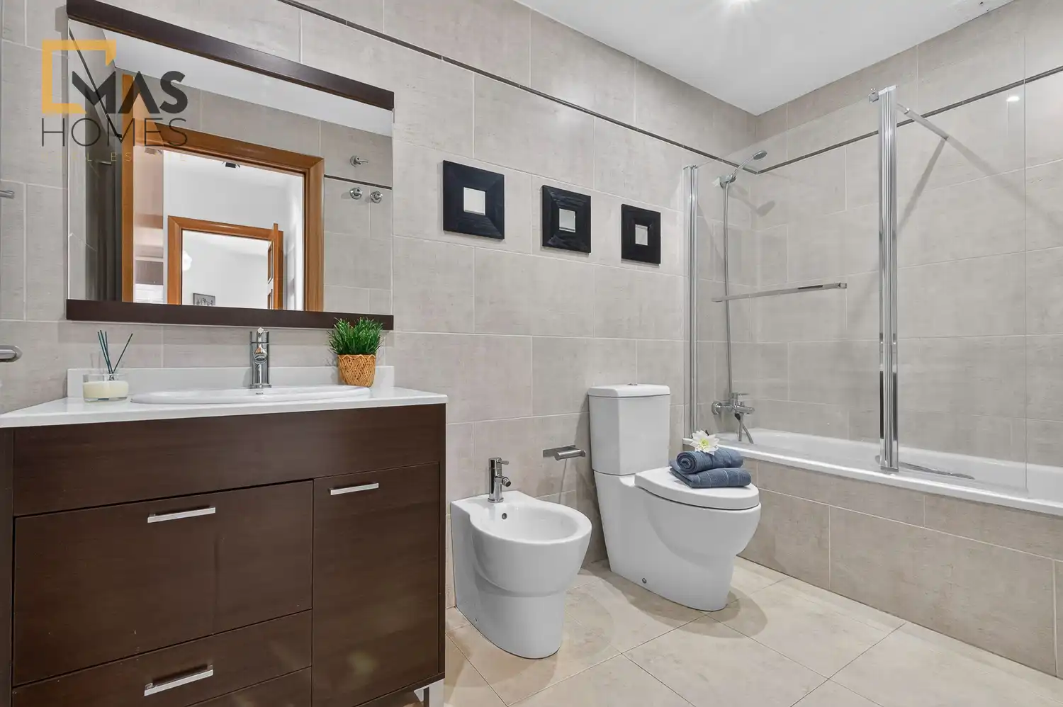 Baño de Piso en venta en Terrassa con Aire acondicionado, Calefacción y Trastero
