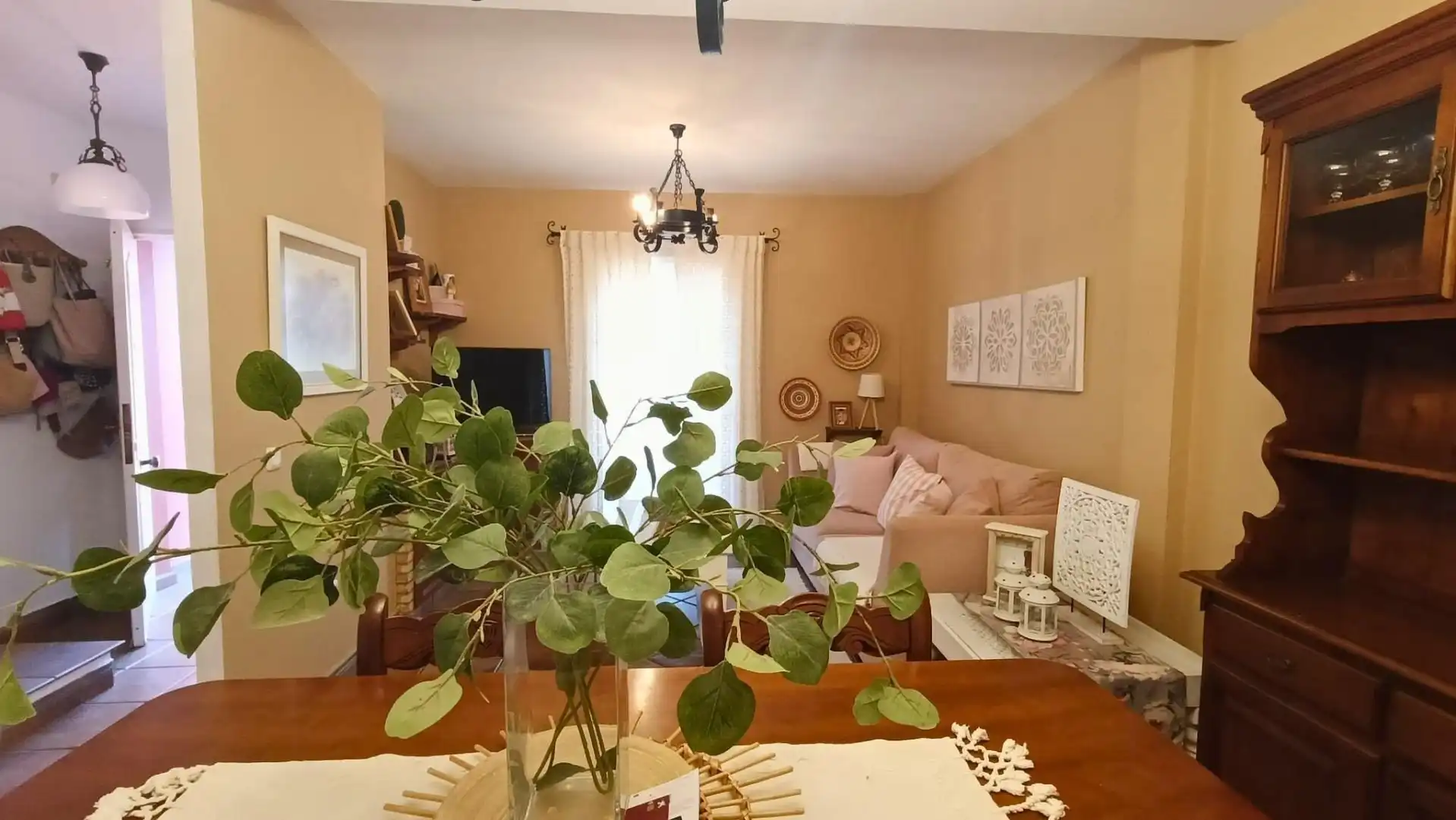 Sala d'estar de Casa adosada en venda en San Fernando