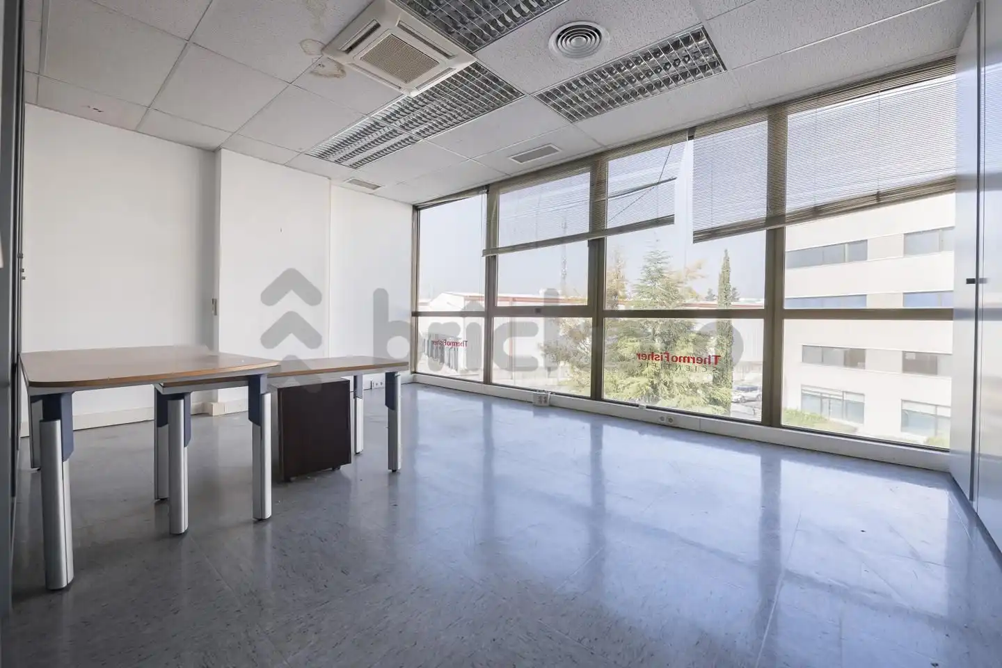 Oficina en venta en De Valdelaparra, Zona Industrial