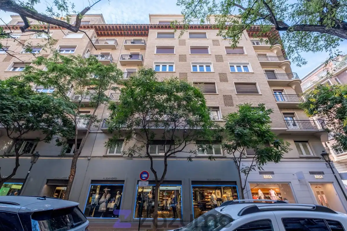 Vista exterior de Piso de alquiler en Zaragoza con Aire acondicionado, Calefacción y Horno