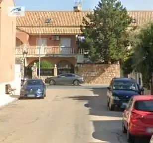 Casa con jardín en venta en Calle de Don Quijote, imagen 2