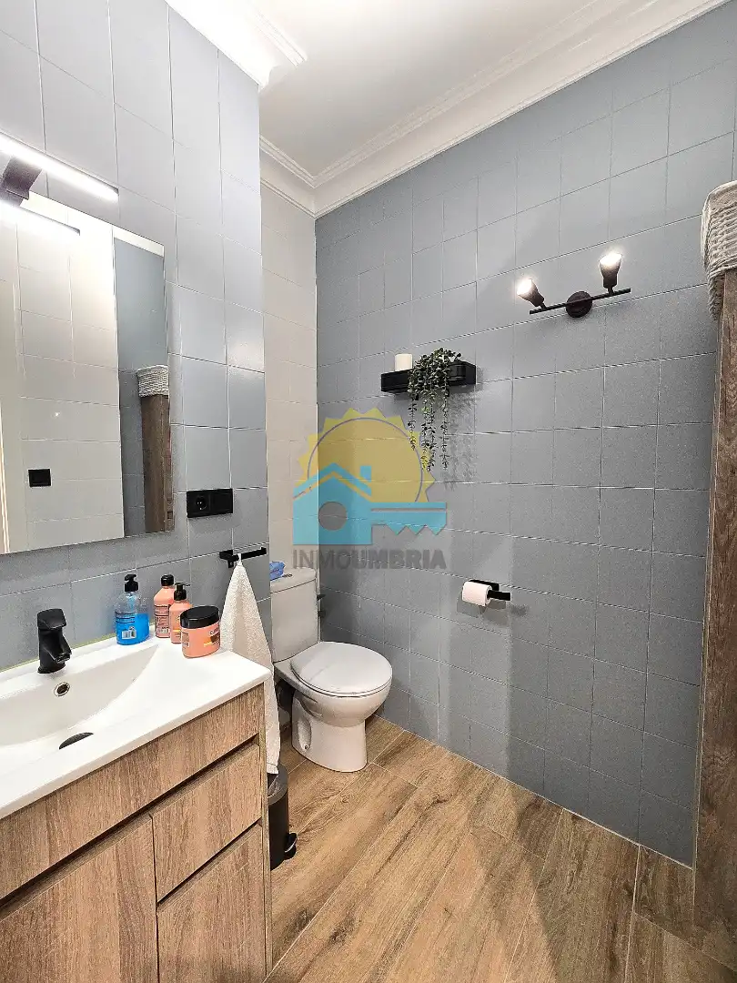 Baño de Piso en venta en Punta Umbría con Aire acondicionado, Terraza y Balcón