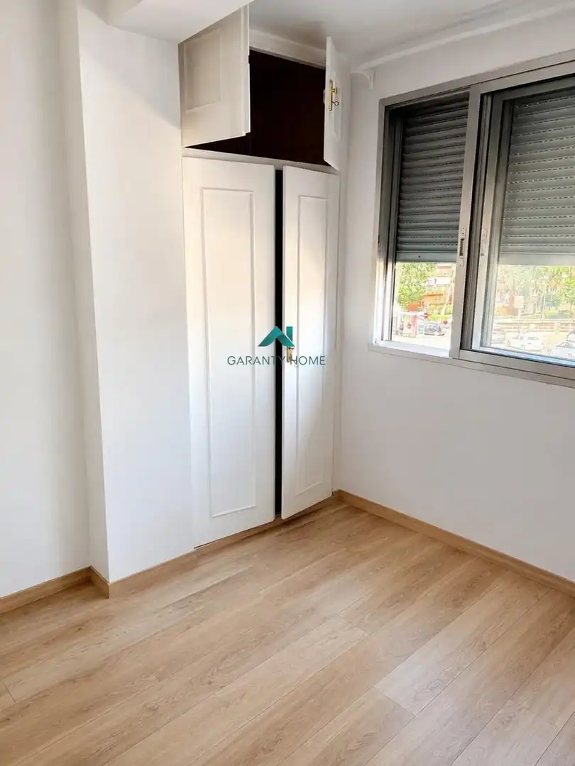 Habitación de Piso de alquiler en Madrid con Amueblado