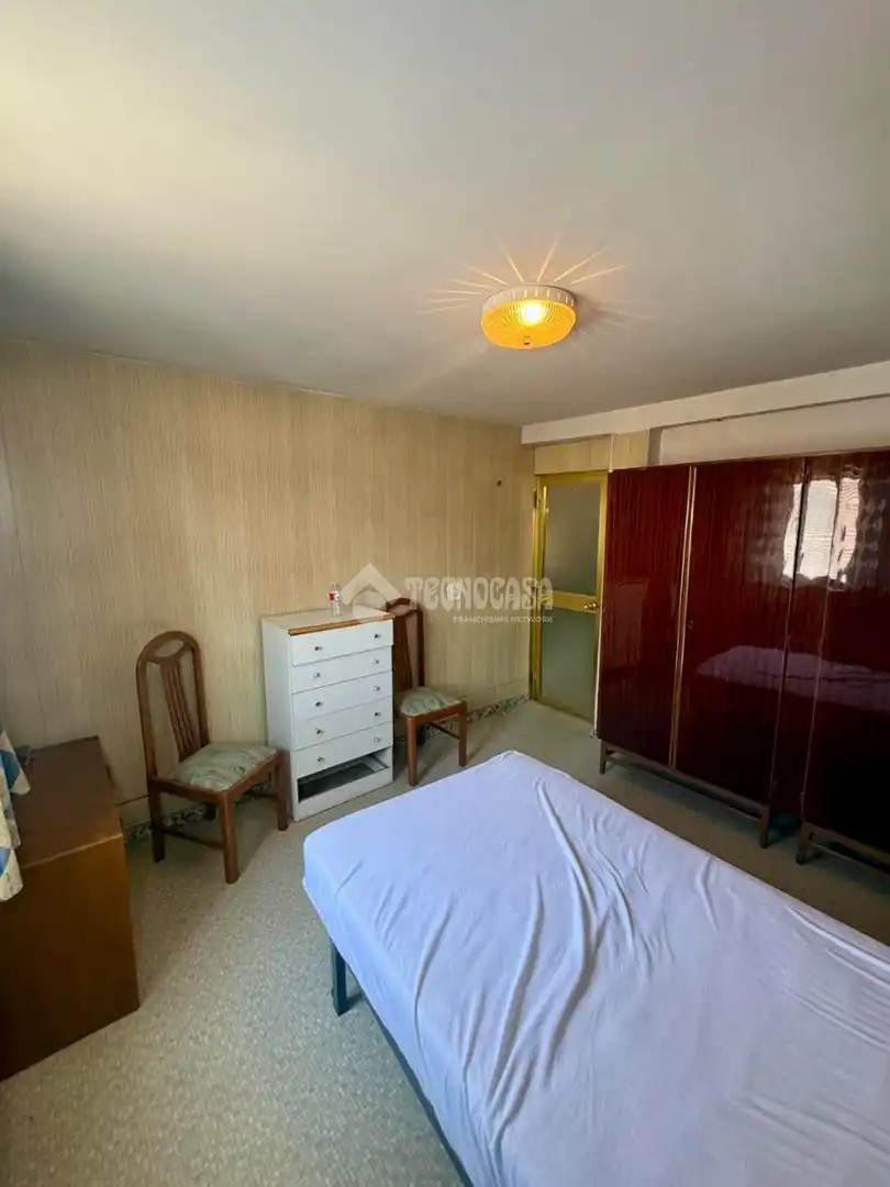 Habitación de Piso en venta en Madrid con Calefacción y Terraza