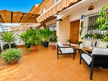 Reihenhaus mit Balkon zum Verkauf in Los Peñascos - El Salero - Los Imbernones