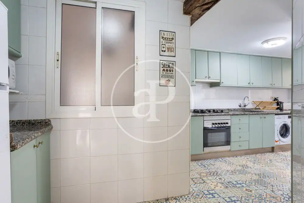 Cuina de Pis de lloguer en Valencia amb Aire condicionat, Calefacció i Terrassa