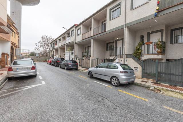 Casa adosada en Venta en Calle de Joaquim Blume en Maracena