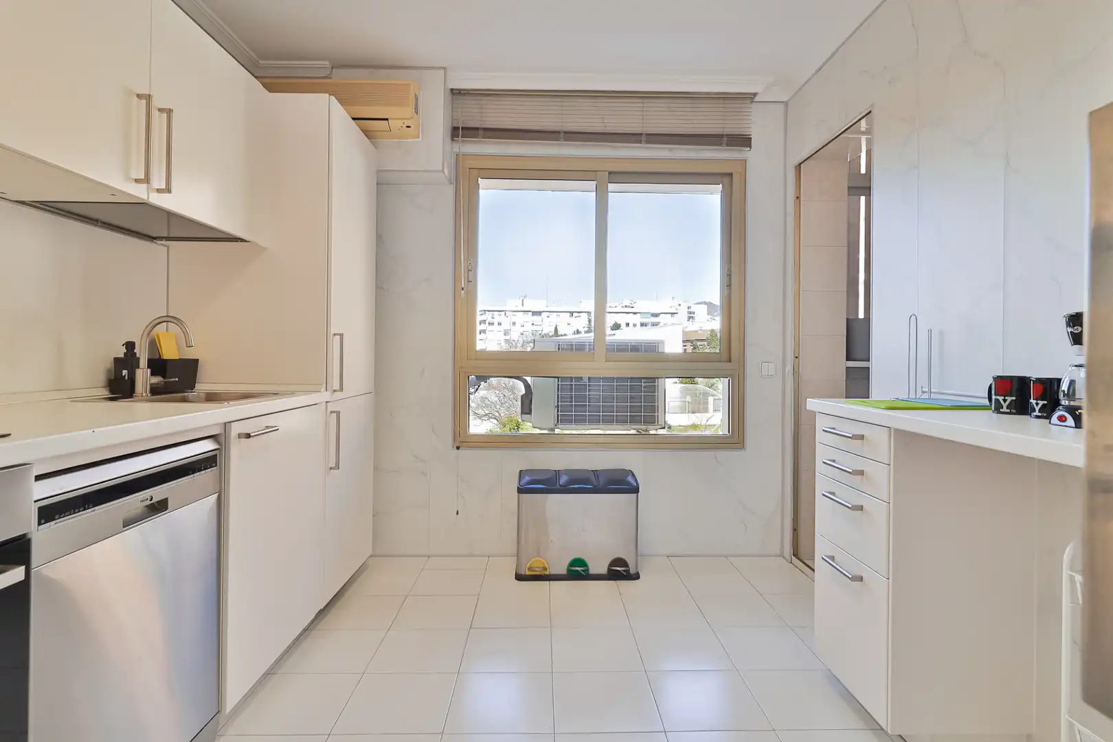 Cocina de Piso de alquiler en Málaga con Aire acondicionado, Amueblado y Internet