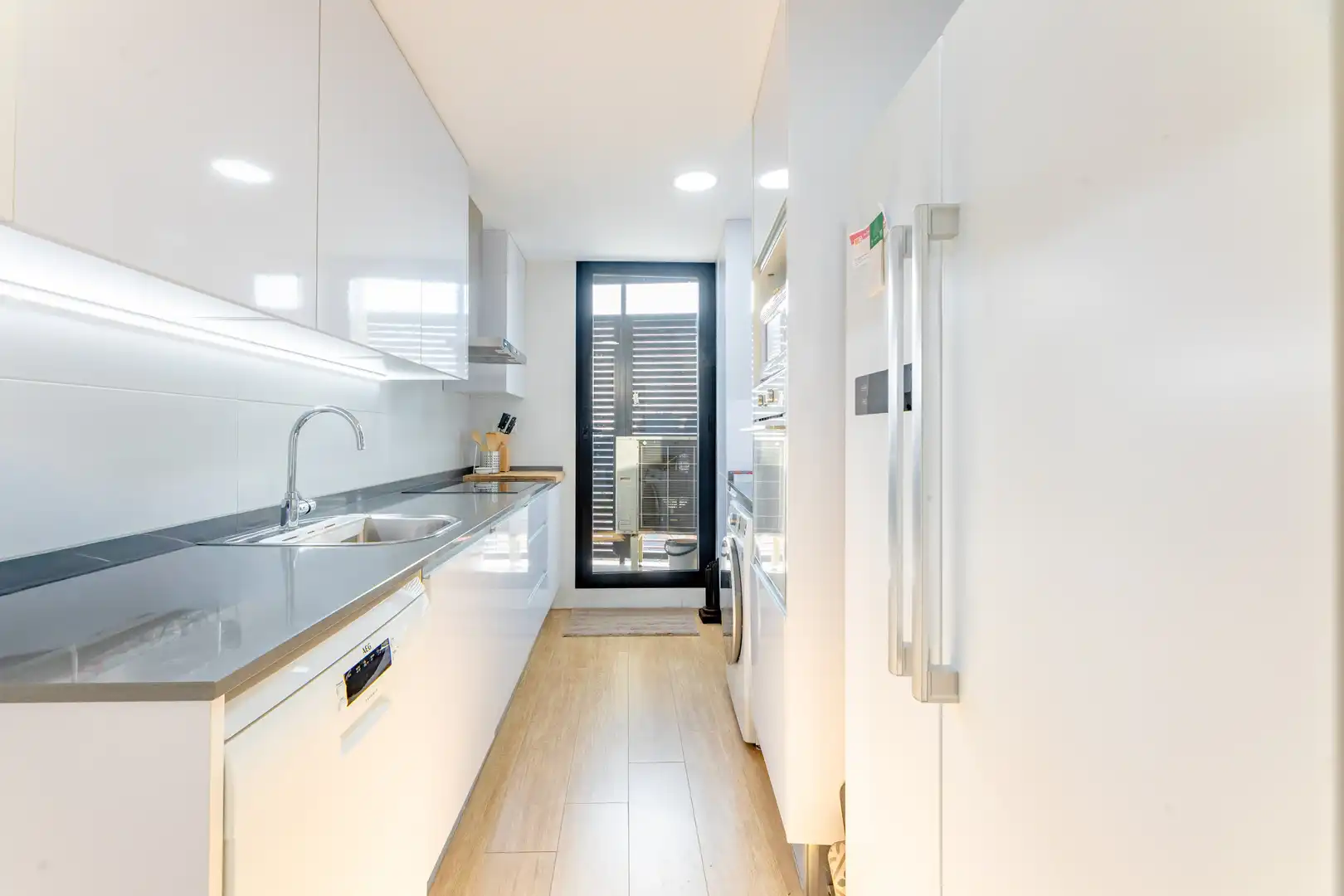 Cocina de Piso en venta en Valencia con Trastero, Piscina y Balcón