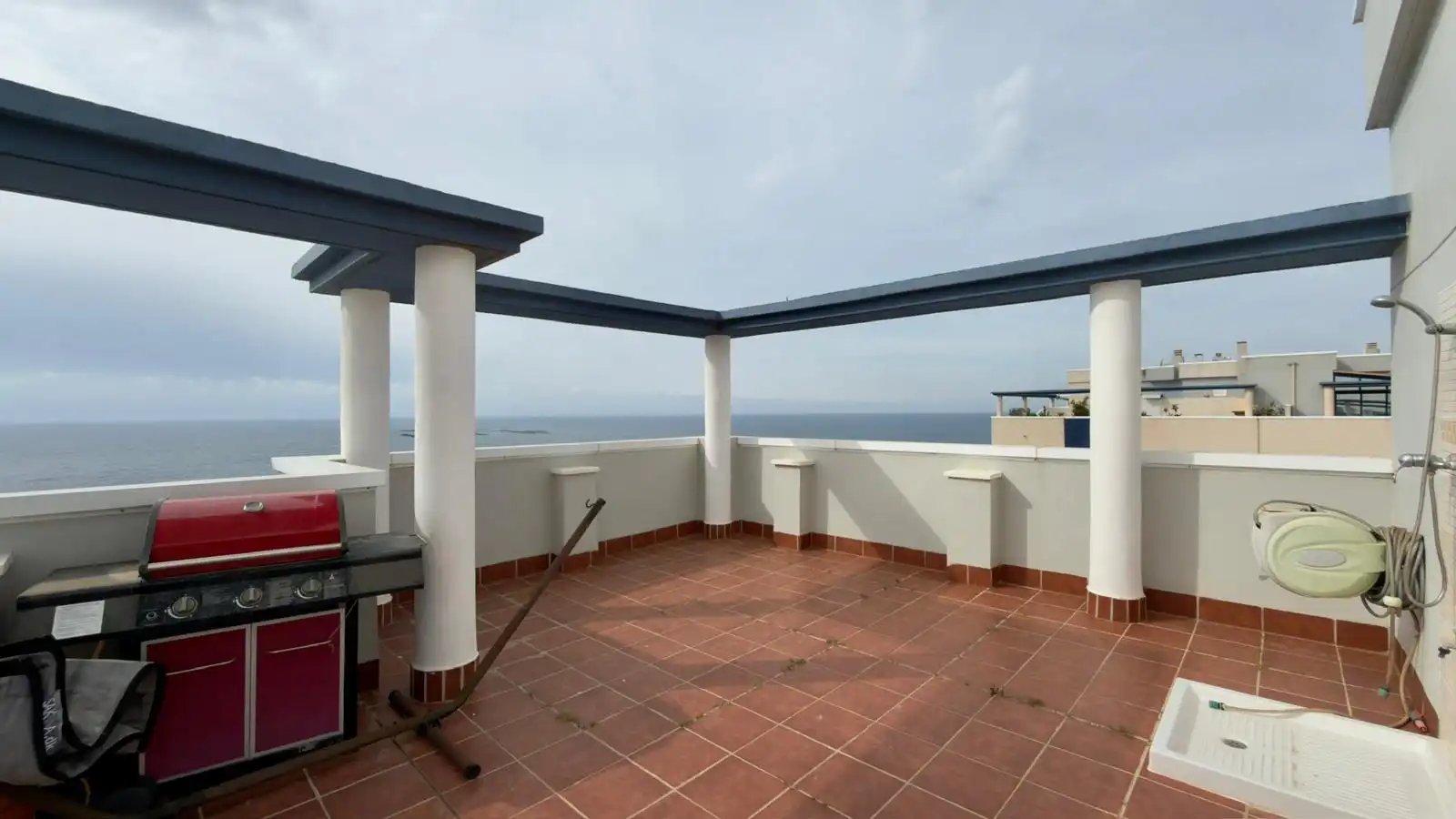 Terrasse von Dachboden zum Verkauf in Villajoyosa / La Vila Joiosa mit Klimaanlage, Privatgarten und Terrasse