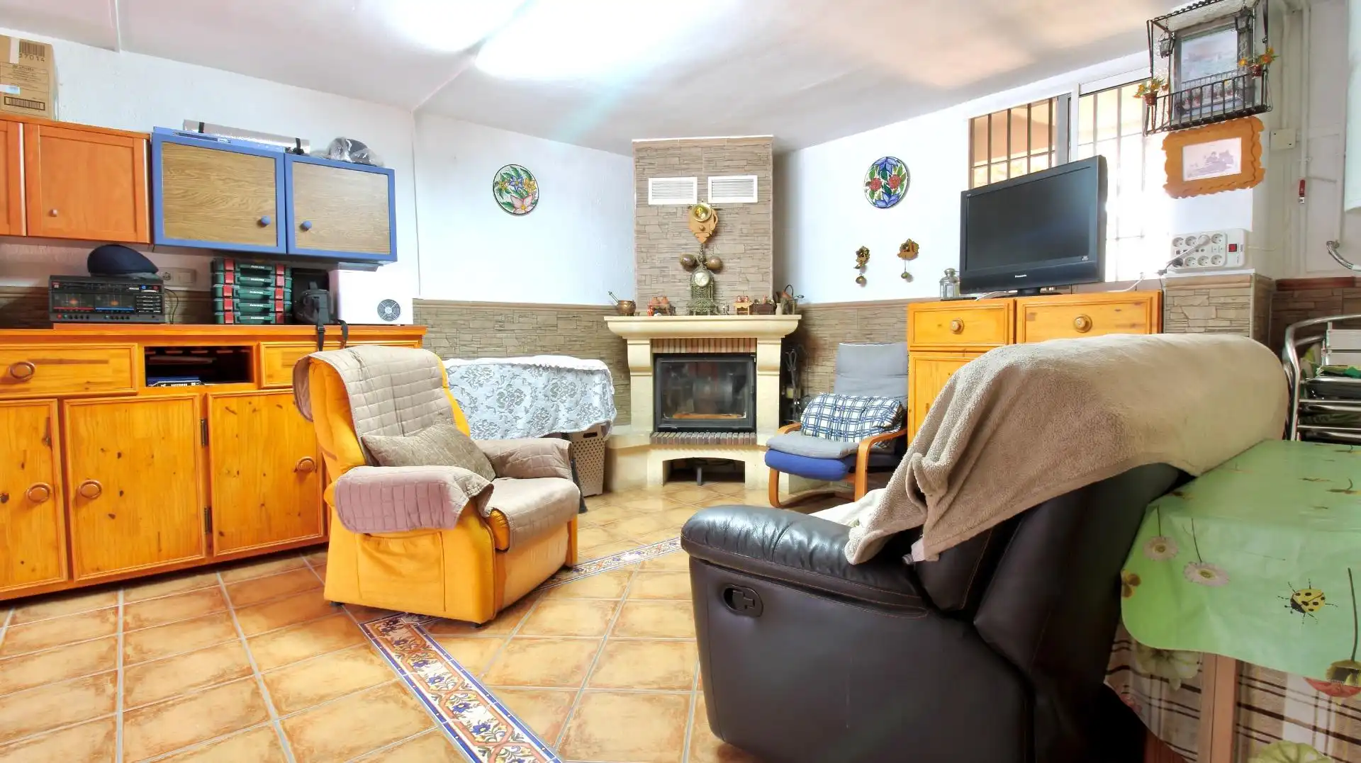 Sala de estar de Casa adosada en venta en Vegas del Genil con Aire acondicionado, Calefacción y Terraza