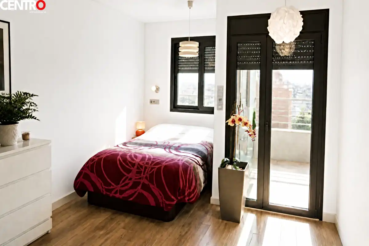 Schlafzimmer von Wohnung zum Verkauf in Granada mit Klimaanlage, Heizung und Privatgarten