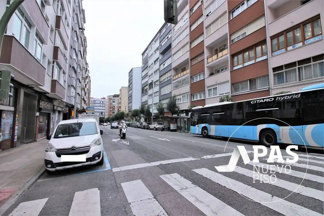 Vista exterior de Pis en venda en Cuatro Caminos