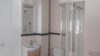 Bathroom of Flat for sale in  Madrid Capital  with Heating