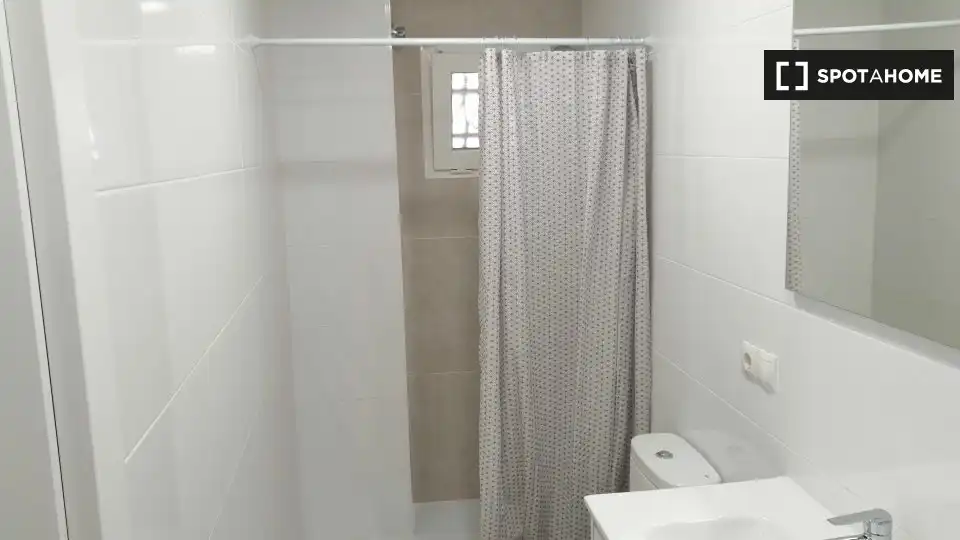 Wohnung mit Terrasse zur Miete in Quatre Carreres, imagen 4