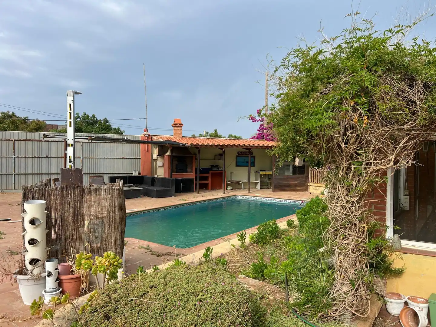 Piscina de Casa o xalet en venda en Motril amb Jardí privat, Terrassa i Piscina