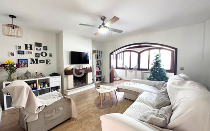 Living room of Single-family semi-detached for sale in Palamós  with Air Conditioner, Heating and Parquet flooring